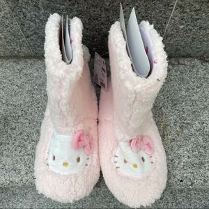 Hello Kitty Booties